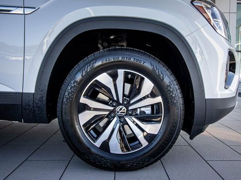 New 2026 Volkswagen Atlas Cross Sport SE image 21