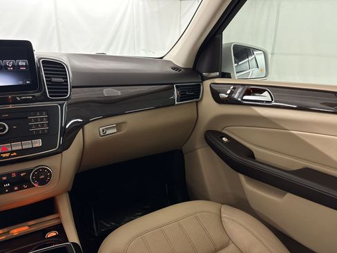 Used 2017 Mercedes-Benz GLE 350 image 29