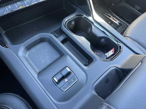 New 2026 GMC Sierra 2500 AT4 w/ AT4 Premium Plus Package image 7