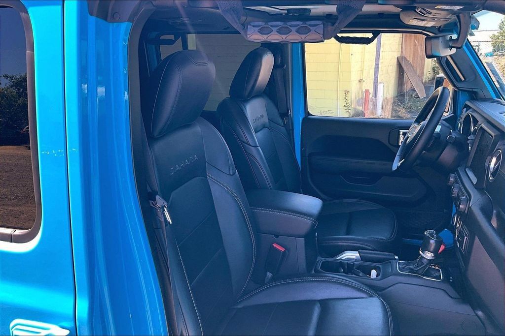 Used 2021 Jeep Wrangler Unlimited Sahara AWD/4WD image 10