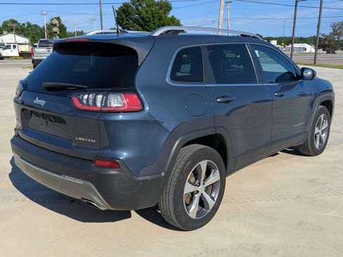 Used 2021 Jeep Cherokee Limited AWD/4WD image 6