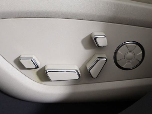 Used 2018 Lincoln MKX Reserve w/ Driver Assistance Package image 34