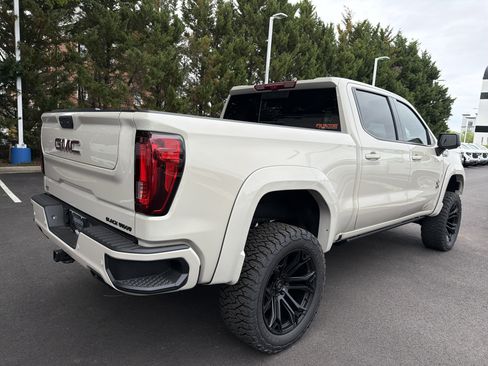 New 2026 GMC Sierra 1500 AT4 w/ AT4 Premium Package AWD/4WD image 9