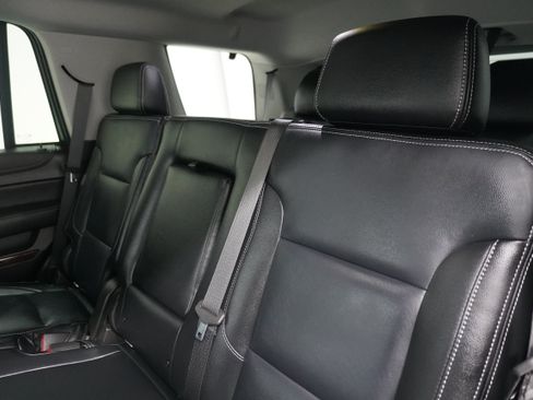 Used 2019 GMC Yukon SLE AWD/4WD image 14