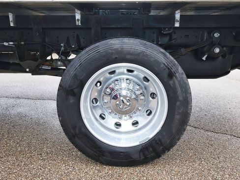 Used 2024 RAM 4500 Tradesman w/ Chrome Appearance Group image 28