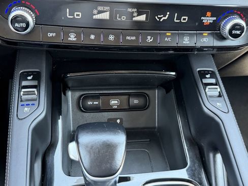 Used 2020 Kia Telluride EX w/ Towing Package FWD image 23