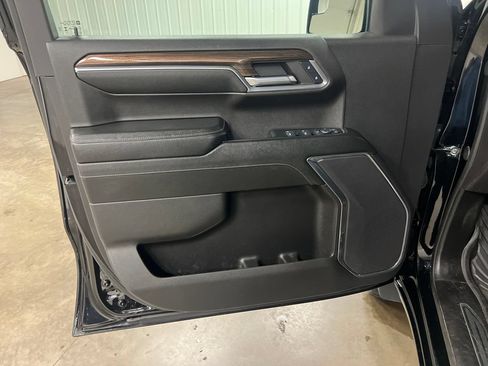 Certified 2024 Chevrolet Silverado 1500 LT Trail Boss AWD/4WD image 15