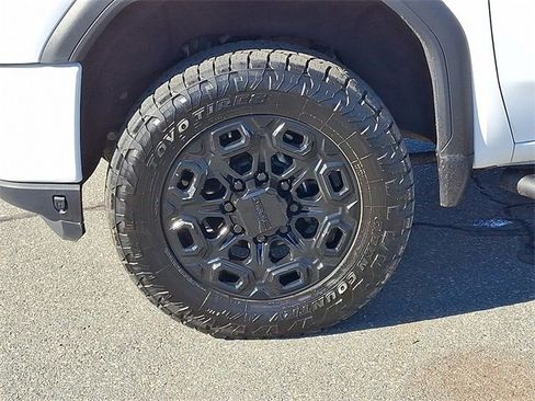 Used 2022 GMC Sierra 2500 AT4 w/ AT4 Premium Plus Package image 30