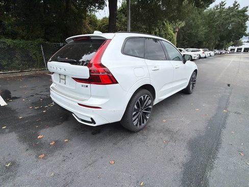 Used 2026 Volvo XC60 B5 Ultra AWD/4WD image 16