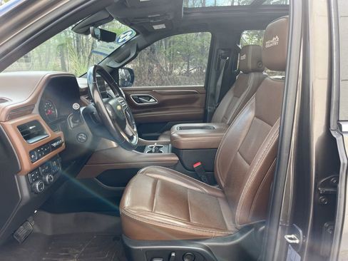 Used 2021 Chevrolet Tahoe High Country AWD/4WD image 15
