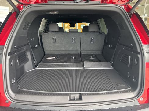 New 2026 Chevrolet Traverse LT w/ Driver Confidence Package FWD image 12