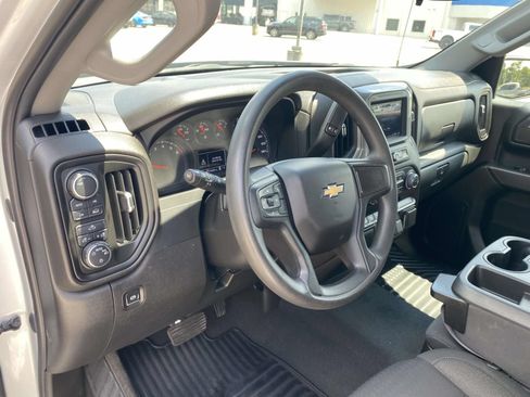 Used 2022 Chevrolet Silverado 1500 Custom AWD/4WD image 17