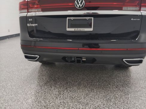 New 2026 Volkswagen Atlas SE image 5