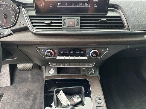 Used 2022 Audi Q5 2.0T Premium image 14