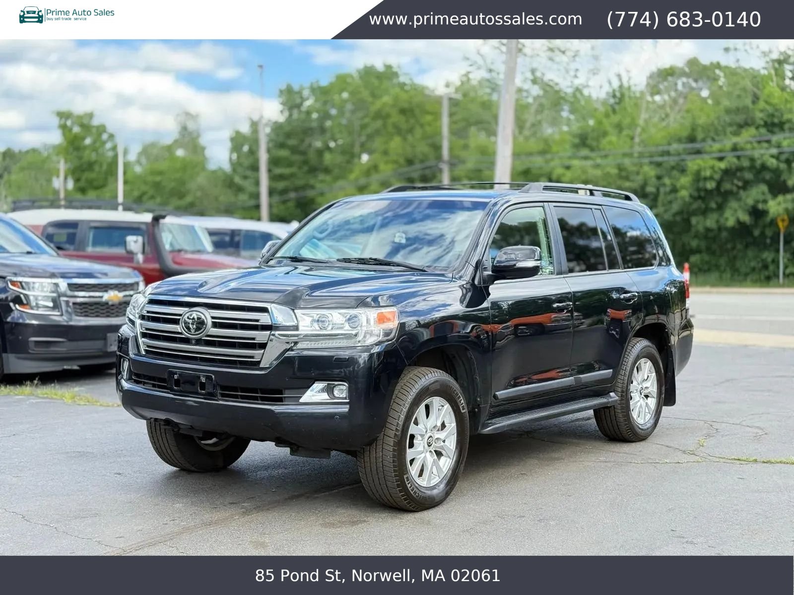 Used 2016 Toyota Land Cruiser w/ Four Season Floor Mat Package AWD/4WD image 3