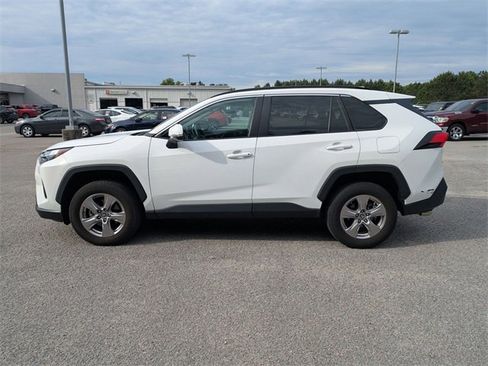 Used 2023 Toyota RAV4 XLE image 6