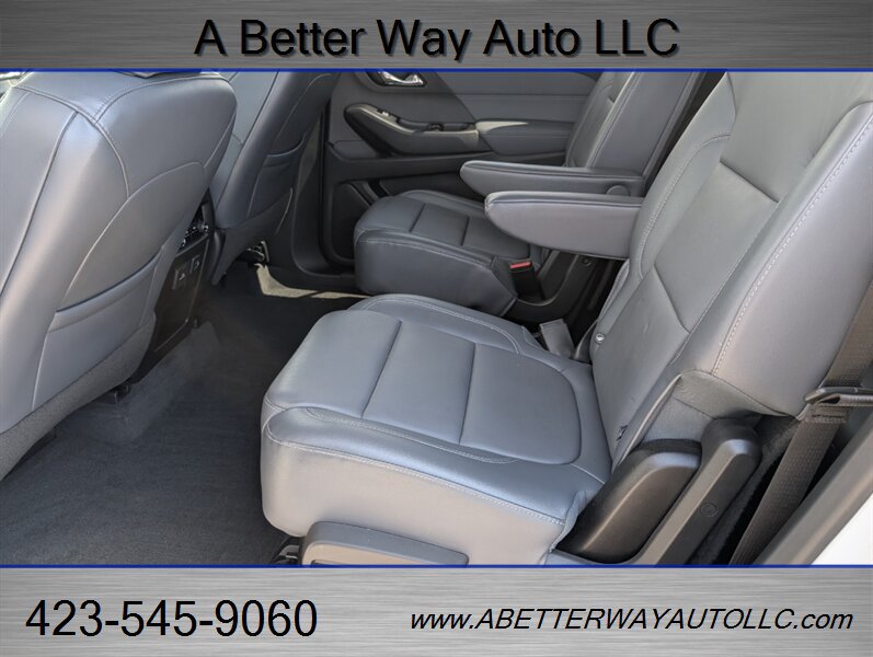 Used 2019 Chevrolet Traverse LT w/ LT Premium Package AWD/4WD image 17