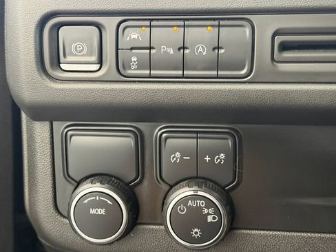Used 2023 Chevrolet Tahoe LS RWD image 24