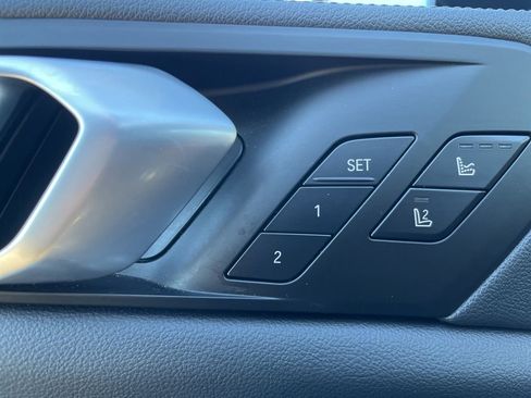 Used 2022 BMW X5 sDrive40i w/ Luxury Seating Package image 12