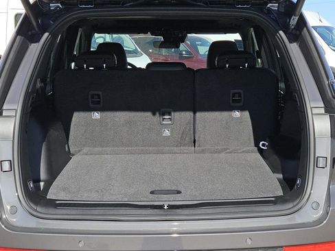 New 2025 Jeep Grand Cherokee Altitude image 6