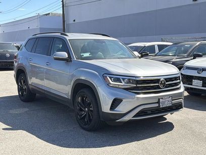 Used 2022 Volkswagen Atlas SE w/ Black Wheel Package