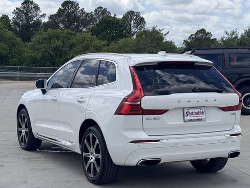 Used 2020 Volvo XC60 T5 Inscription image 4