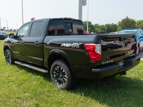 Used 2019 Nissan Titan PRO-4X AWD/4WD image 17