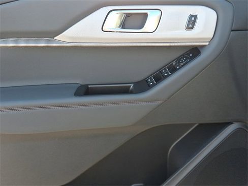 New 2026 Ford Explorer Active image 8
