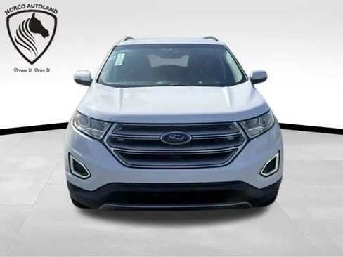 Used 2017 Ford Edge SEL w/ Class II Trailer Tow Package AWD/4WD image 2