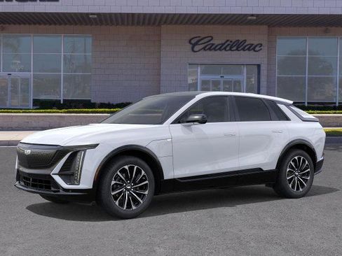 New 2026 Cadillac Lyriq Sport image 2