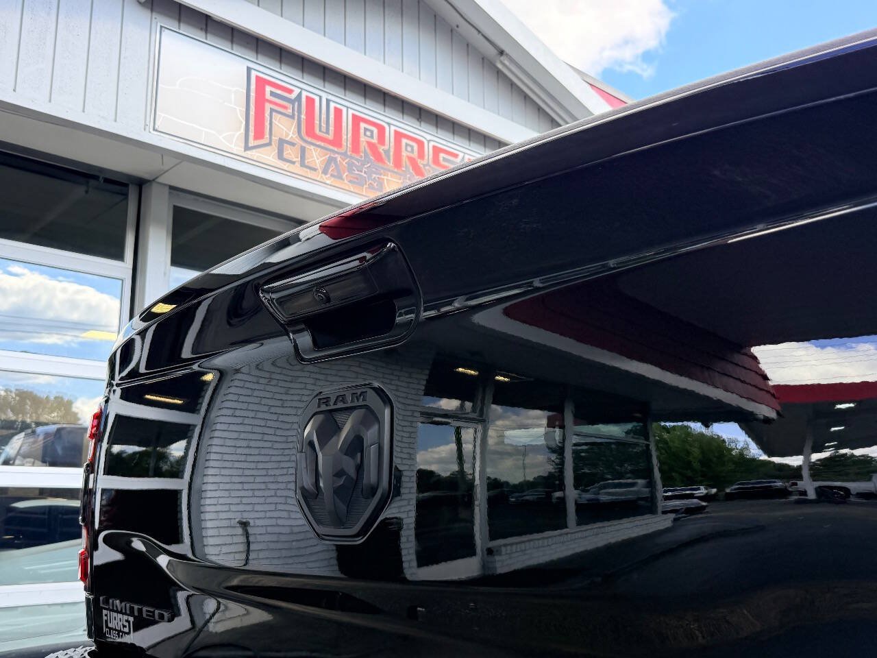 Used 2020 RAM 2500 Limited AWD/4WD image 9