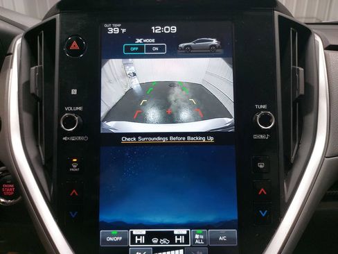 Used 2024 Subaru Crosstrek 2.0i Premium image 23