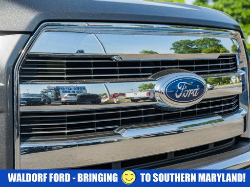 Used 2017 Ford F150 Lariat w/ Equipment Group 502A Luxury AWD/4WD image 10