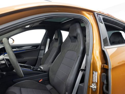 Certified 2025 Porsche Panamera Turbo S AWD/4WD image 5