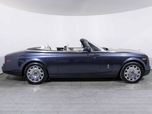 Used 2013 Rolls-Royce Phantom Drophead Coupe image 4