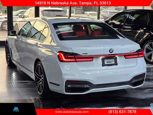 Used 2021 BMW 750i xDrive w/ Executive Package AWD/4WD image 11