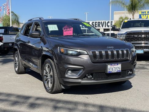 Certified 2019 Jeep Cherokee Overland image 9