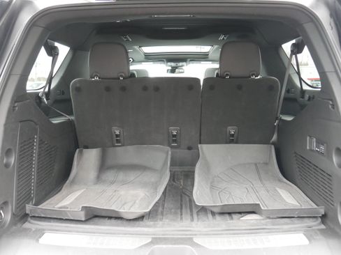 Certified 2023 Chevrolet Suburban RST w/ Luxury Package image 7