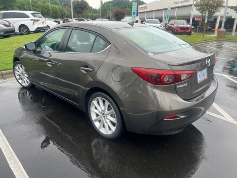 Used 2017 MAZDA MAZDA3 Grand Touring w/ Premium Equipment Package FWD image 22