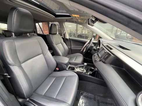Used 2017 Toyota RAV4 Limited image 14