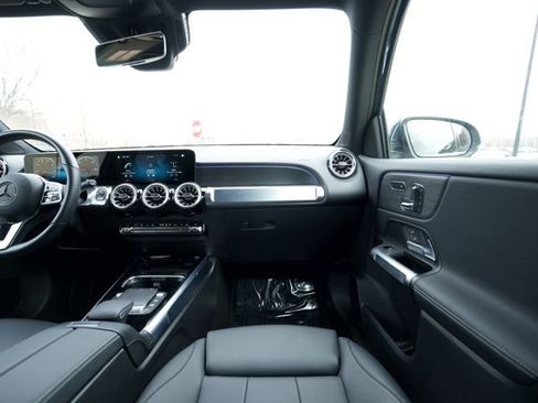 Certified 2023 Mercedes-Benz EQB 300 4MATIC image 27