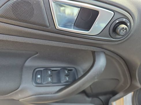 Used 2016 Ford Fiesta SE w/ Equipment Group 201A FWD image 14