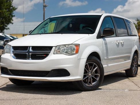Used 2014 Dodge Grand Caravan SE w/ Quick Order Package 29E SE FWD image 1