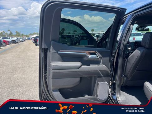 Used 2022 Chevrolet Silverado 1500 High Country w/ Z71 Off-Road Package AWD/4WD image 29
