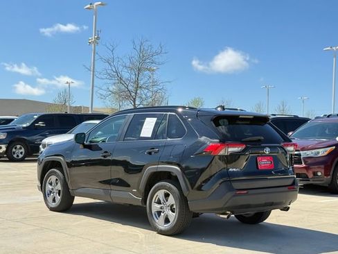 Used 2025 Toyota RAV4 LE image 4