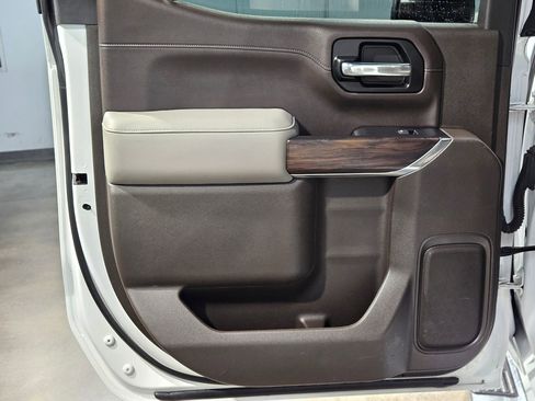 Used 2020 GMC Sierra 1500 SLT w/ SLT Premium Package image 31
