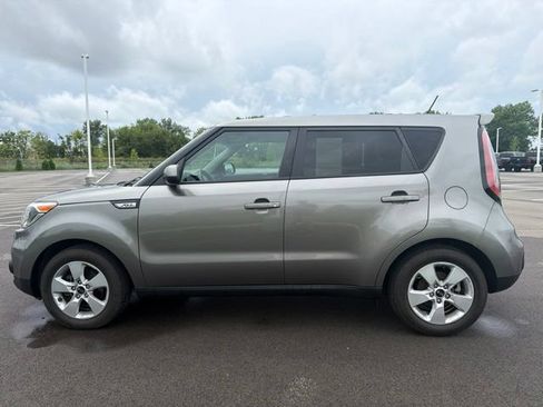 Used 2017 Kia Soul FWD image 11