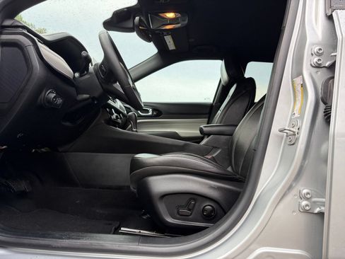 Used 2025 Jeep Compass Limited AWD/4WD image 23