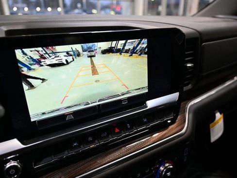 New 2026 GMC Sierra 1500 Elevation image 17