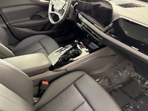 Used 2025 Audi A5 2.0T Premium w/ Convenience Package AWD/4WD image 14